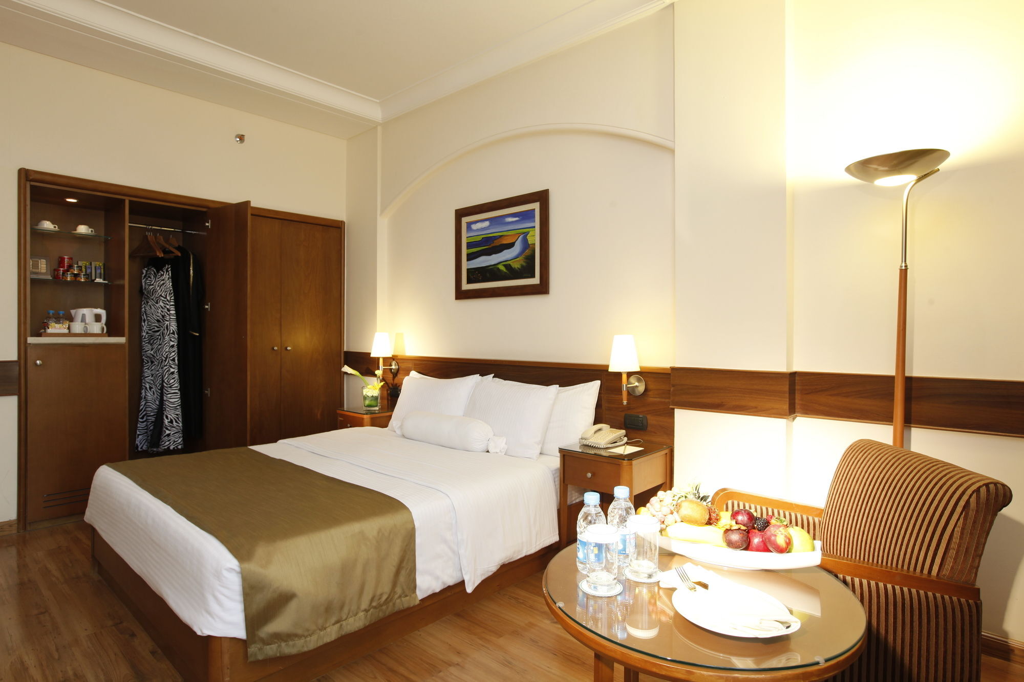 Carlton Al Moaibed Hotel Dammam Exterior foto A room at the hotel